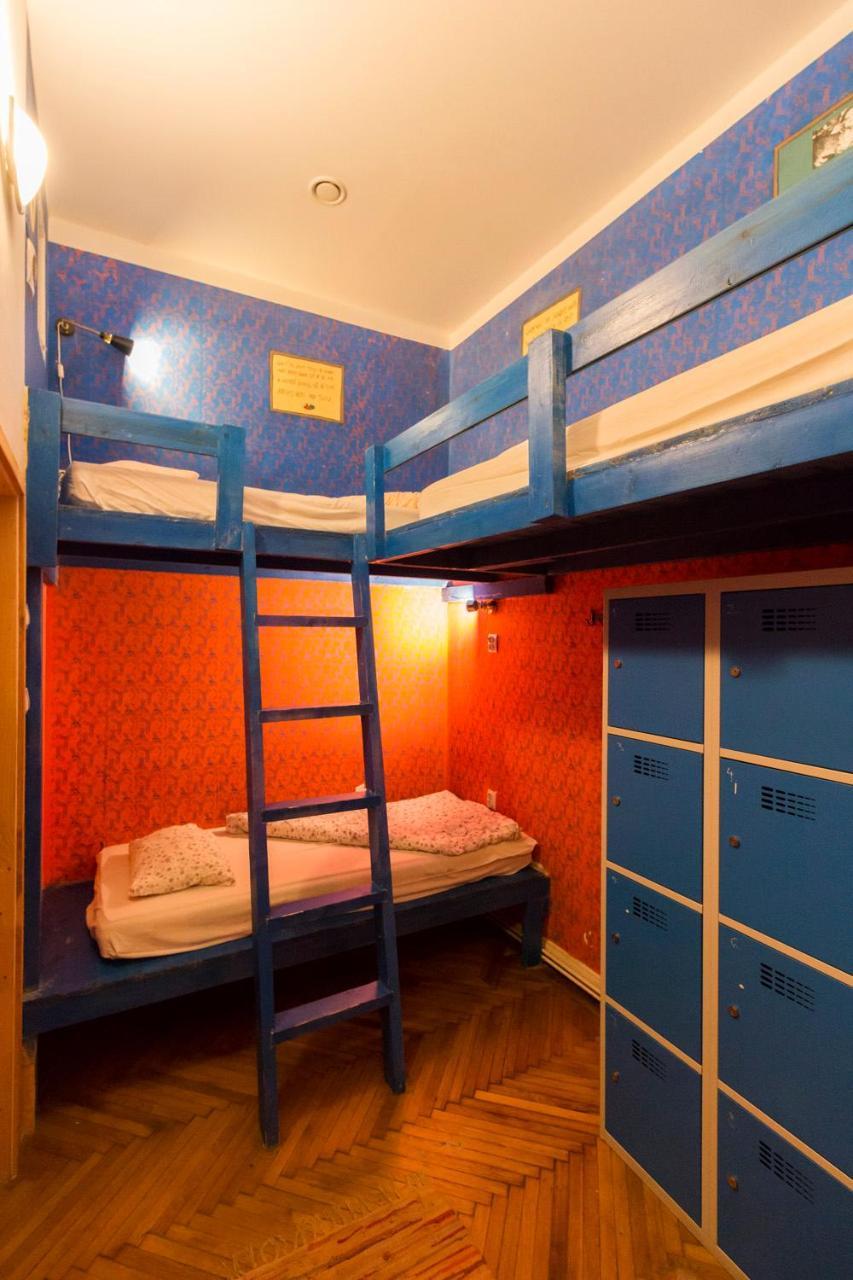 Baroque Hostel & Coworking Budapest Exteriör bild