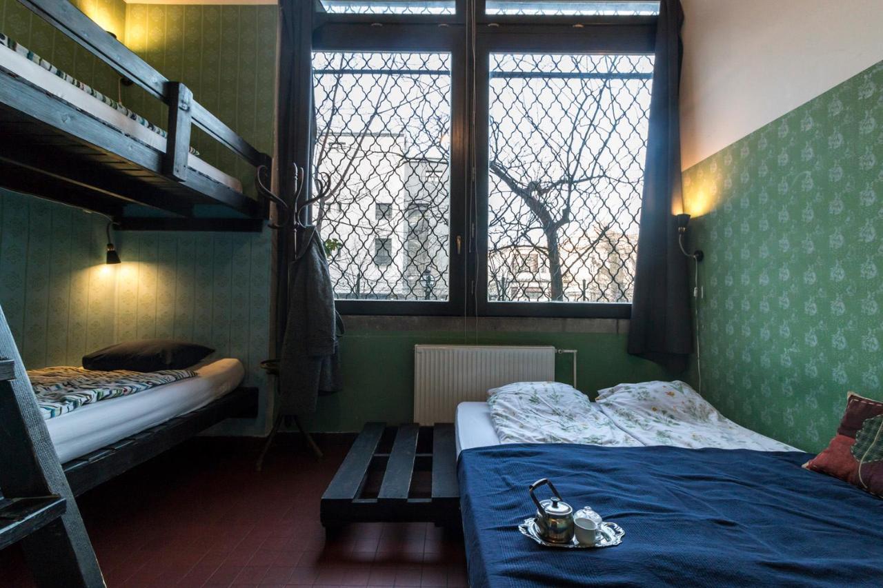 Baroque Hostel & Coworking Budapest Exteriör bild