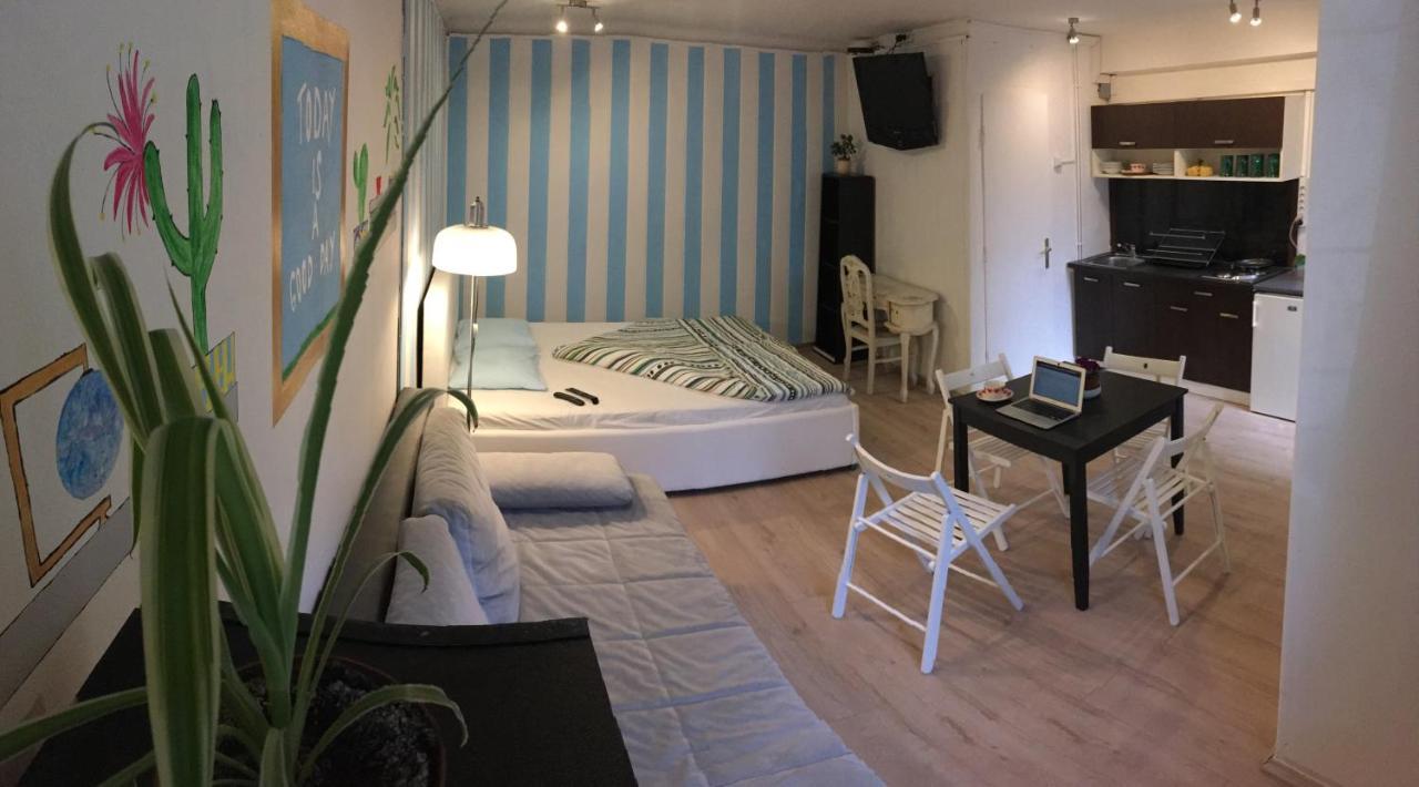 Baroque Hostel & Coworking Budapest Exteriör bild